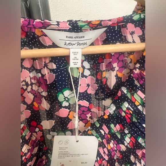 blouse - Picture 2 of 2